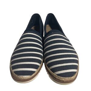 Clarks Womens Serena Paige Size 8 M Slip On flats Blue White Stripes Shoe Loafer